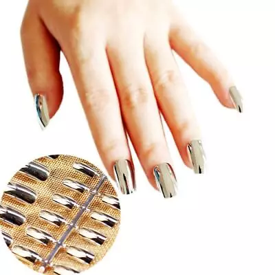 Metallic Finger Nails • $10