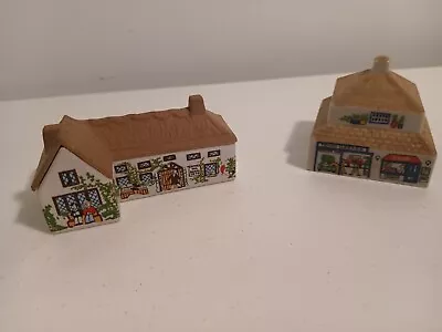 Wade Whymsies Town Garage The Boars Head Lot Of 2 Whimsie In The Vale • $34.97