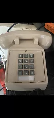 Vintage 80’s Telephone • $22