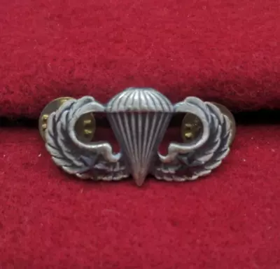 Post WWII/2 US Army Paratroopers Full-size Two Combat Jumps Jump Wings Unmarked • $9.99