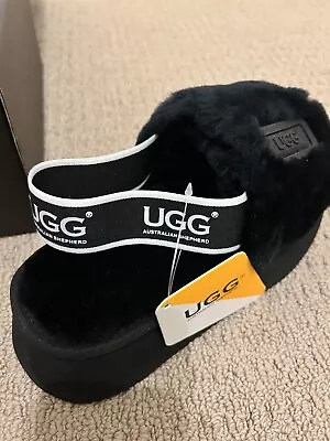 Sandal Boot Of UGG • $50