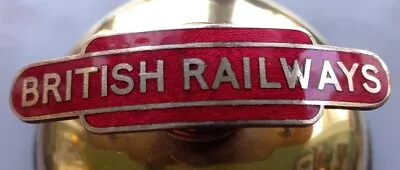 Good Genuine Vintage BRITISH RAILWAYS Red Enamel Cap Badge Pinches London • £39.50