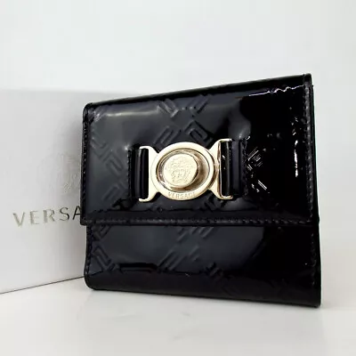 Authentic VERSACE Medusa Wallet Patent Leather[Used] • $0.99