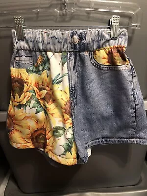 Shein Pull On Womens Comfort Shorts Size XS Denim & Sunflower Print • $3.60