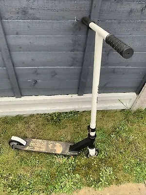 Zinc Outbrake Pro Stunt Scooter • £22.50