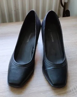 £2.99 • Buy Ladies Black Court Shoes Size 6