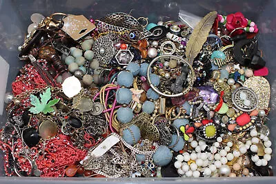 Costume/fashion Craft/junk Only Jewelry Lot-broken/tarnished-12 Lbs 2.5 Oz • $17.99