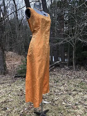 Vintage 1960’s Gorgeous Out Of Sight Color Changing Brocade Gown 38-36-44 • $110