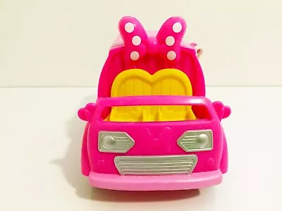 Minnie Mouse Van With Accessories • $21.99