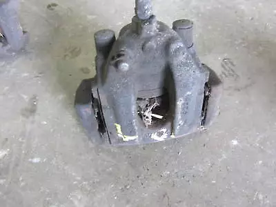 99 00 01 BMW E38 740il 740 OEM Left Rear Brake Caliper 34211164579 R33 • $38.99