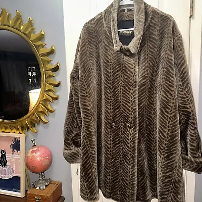 Monterey Fashions Plus1x- 2X Cheetah/Leopard Faux Fur Swing Coat Women’s Vintage • $34