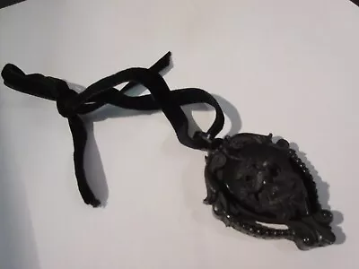 ANTIQUE VICTORIAN BLACK VULCANITE W VELVET STRING MOURNING BROOCH • $141.76