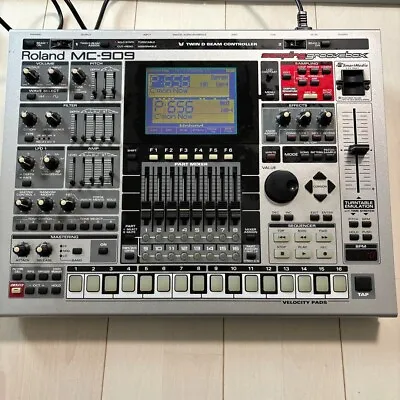 Roland MC-909 Music Sampler Sampling Groovebox Drum Machine Synthesizer Used • $569.36