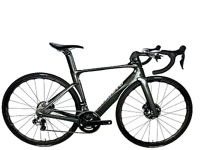 Specialized Venge ViAS Pro Disc Di2 Ultegra 11-Spd Carbon Road Bike-2017 52cm • $3500