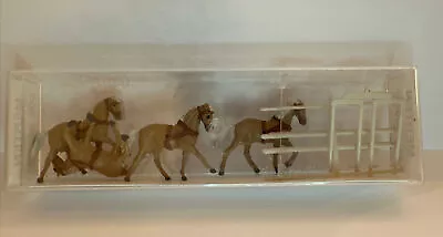 Walter Merten HO 2492 Figures Four Horses • $17.59