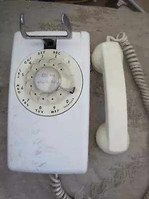 Vintage Illinois Bell White Cream A/B 554 11-63 Wall Mount Rotary Dial Phone • $18.74