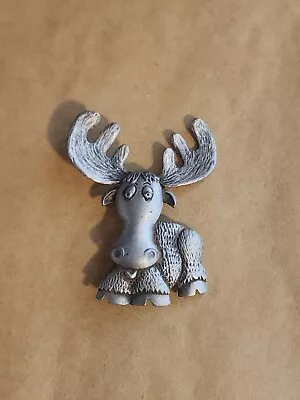 Pewter Moose Brooch 2 Inch  Wild Animal  • $9.81