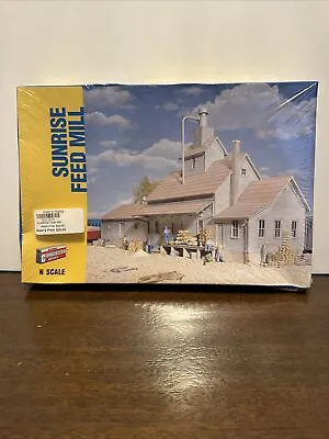 N Scale 933-3239 Walthers Cornerstone Sunrise Feed Mill Building KIT NEW Train • $39.99