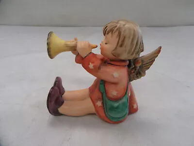 M.j. Hummel Figurine Joyous News 27/iii Tmk 6 1979-1999 • $129.95