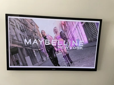 £140 • Buy Samsung 60 Inch Smart Tv