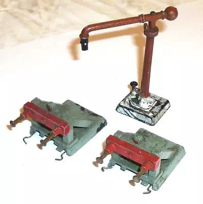 ⭐ Hornby Dublo Sprung D1 Metal Buffer Stops 3-rail & Water Crane VGC/Decent OO • £3.95