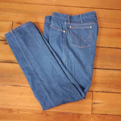 Vintage Wrangler 100% Cotton Blue Denim Work Comfort Jeans USA 34 X 34 • $31.99