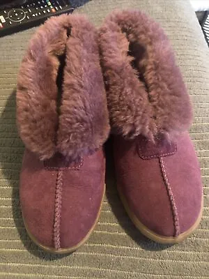 UGG Australia Dark Purple Nubuck Shearling Sheepskin Fur Size 8 Slippers 3054 • $52.99