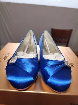 Women's Rhinestone Wedding Flats New Size US 6 • $14.99