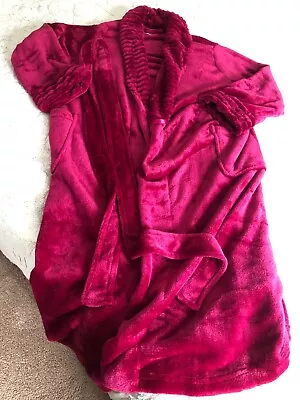 New  White Mark Women's Shawl Collar Red Fleece Bath Robe L/XL • $10