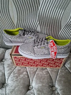 Brand New Boxed Girls VANS Kress Cheetah Print Silver UK Size 3.5 • £17.99