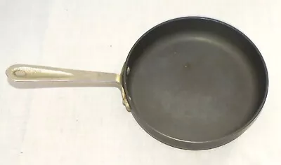 Mirro 25cm 10.25 Inch Round Anodised Skillet • $12