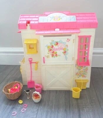 £29 • Buy Barbie Horse Feeding Stable With Nibbles The Horse - Barbie Bundle