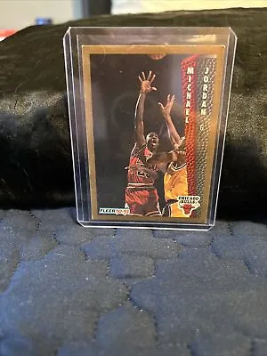 Fleer 1992-93 Michael Jordan 32 Error Card RARE!!! 3 Red Circles • $350