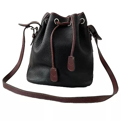 Vintage Dooney & Bourke Bucket Drawstring Crossbody Leather Black Brown Bag • $44.95