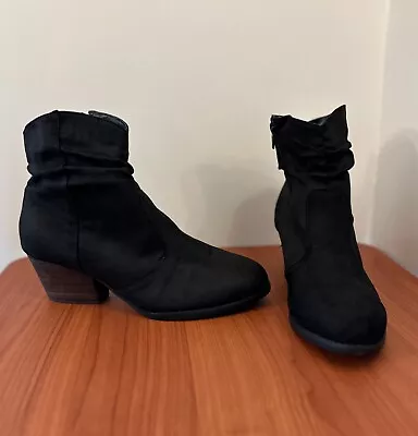 Bella Vita Helena Women’s Black Suede Slouch Comfort Ankle Boots Booties 10W • $30