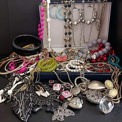 £8.50 • Buy  COSTUME JEWELLERY MIXED JOB LOT.  Includes Vintage.