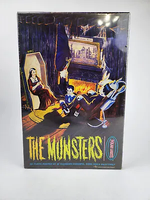 *Vintage* The Munsters Model Kit #5013 Universal Studios PolarLights Sealed 1997 • $42.99