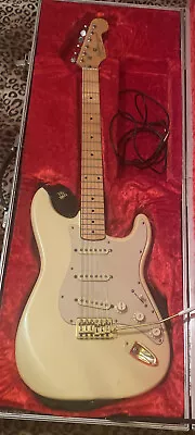 Beautiful Vintage 1980s Squire II Stratocaster  W/Calzone Gig Case Korea E984908 • $299.99