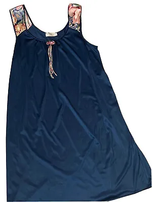 $18.99 • Buy Val Mode Navy Blue Floral Trim Vintage Nightgown Rosebud Decor Size Medium/Lg