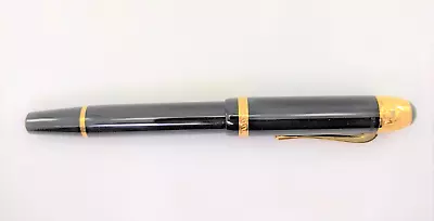 Montblanc Voltaire Fountain Pen 18K Gold Nib Retail: $2295 (Estate) • $920