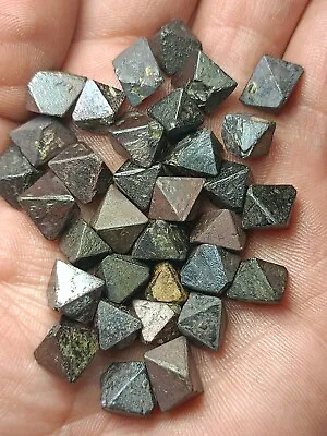 36Pcs Octahedron Magnetite Crystals With Good Luster & Terminations#60 Grams  • $45