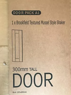 B&Q IT Kitchens 300mm Door Pack A1 Brookfield Textured Mussel Style (297x895mm)  • £19.99