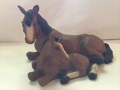 Universal Statuary Horse & Foal /Pals Figurine Statue 1998 USA #268 • $18