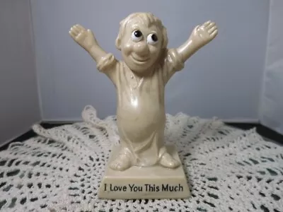 I Love You This Much Russ Berrie & Co. Wallace Berrie & Co. 1970 Figurine • $9.99