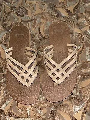 Yoga Bed Gold Sandals Size 6 Or 6.5.  Stylish + Comfort! • $2.99