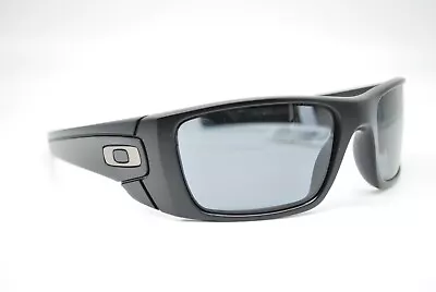 New Oakley Oo9096-05 Fuel Cell Blk Gray Polarized Authentic Sunglasses Rx 60-19 • $103.22