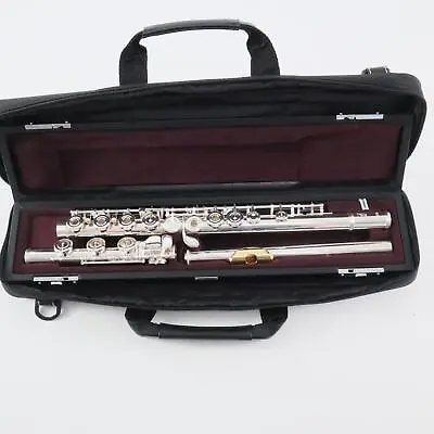 Yamaha Model YFL-462H/LPGP Intermediate Flute W/ Gold Lip Plate MINT CONDITION • $2399