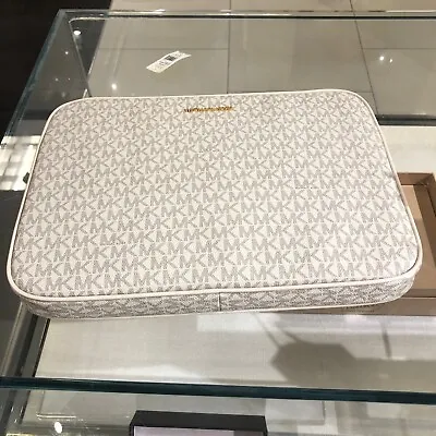 $184.95 • Buy Michael Kors Womens Large Fashion Laptop Computer Case Cover Bag Light Cream MK