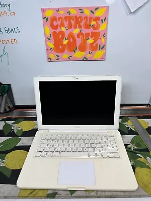 🍋 Apple Macbook A1342 White FOR REPAIRS AND FOR PARTS Laptop Computer 🍊 • $23.75