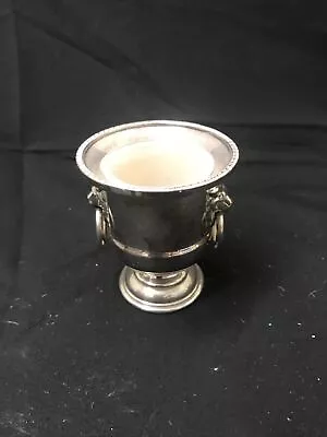 £4.99 • Buy Vintage Viners Of Sheffield - Silver Plated Small Urn Vase With Lions On Handles